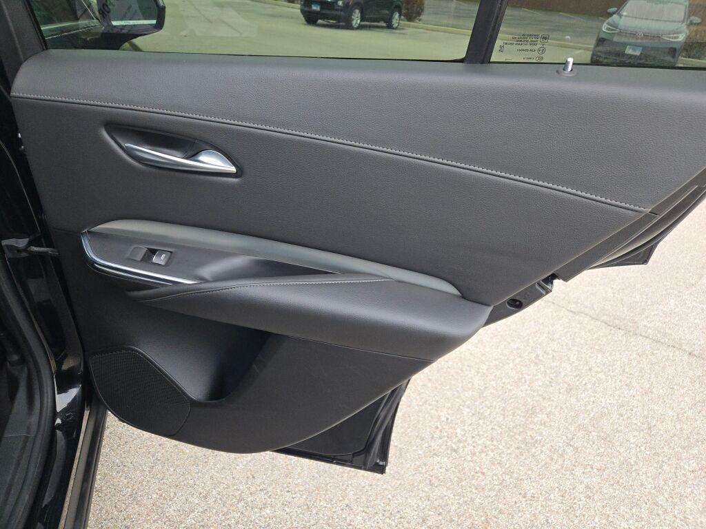 used 2023 Cadillac XT4 car, priced at $22,999