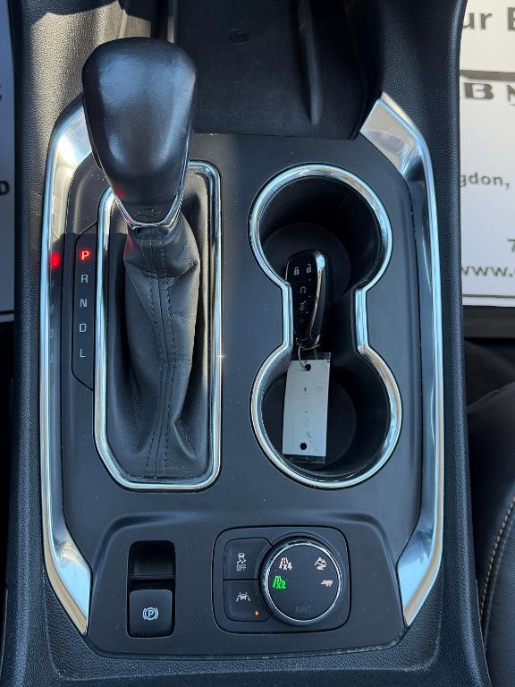 used 2021 Chevrolet Traverse car, priced at $29,275