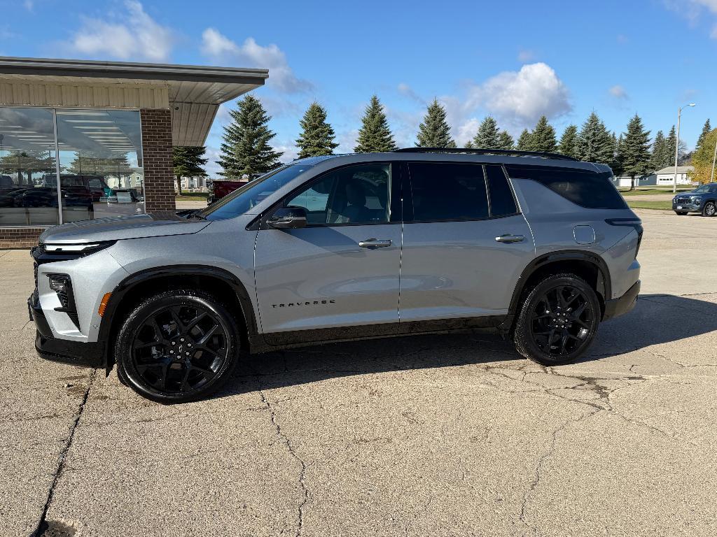 used 2024 Chevrolet Traverse car, priced at $54,900