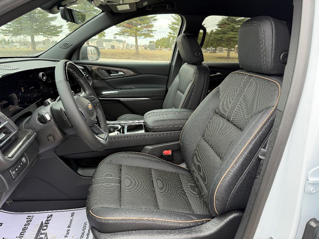 new 2026 Chevrolet Traverse car, priced at $61,110
