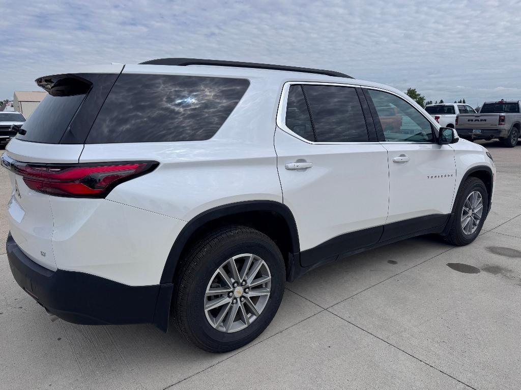 used 2022 Chevrolet Traverse car, priced at $30,285