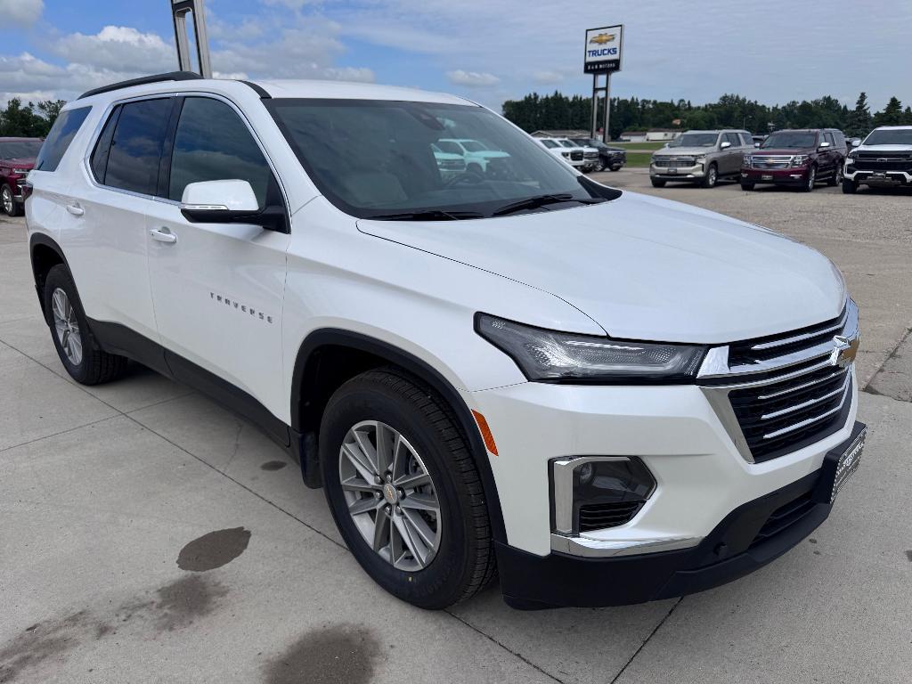 used 2022 Chevrolet Traverse car, priced at $31,900