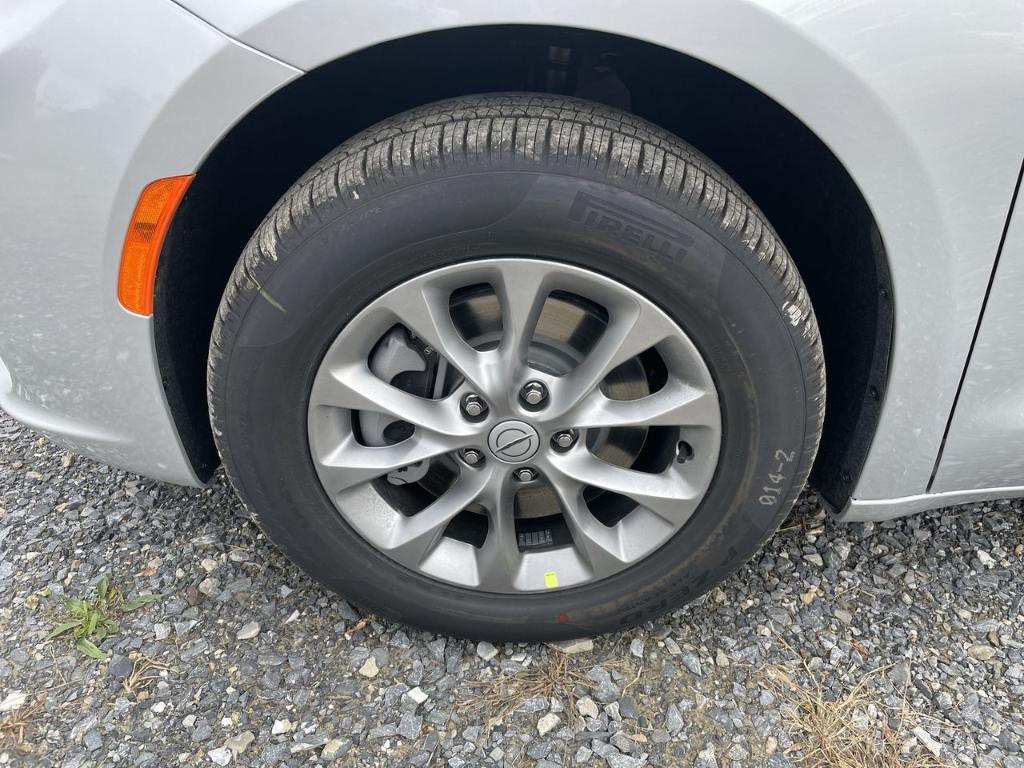 new 2026 Chrysler Pacifica car, priced at $46,830