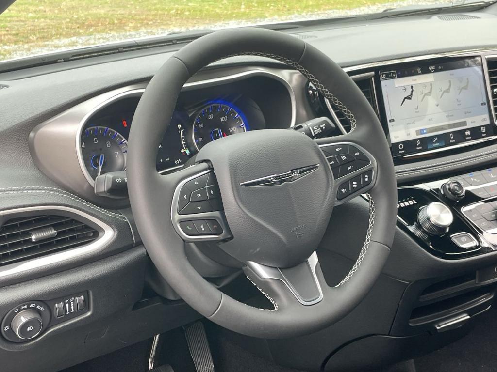 new 2026 Chrysler Pacifica car, priced at $46,830