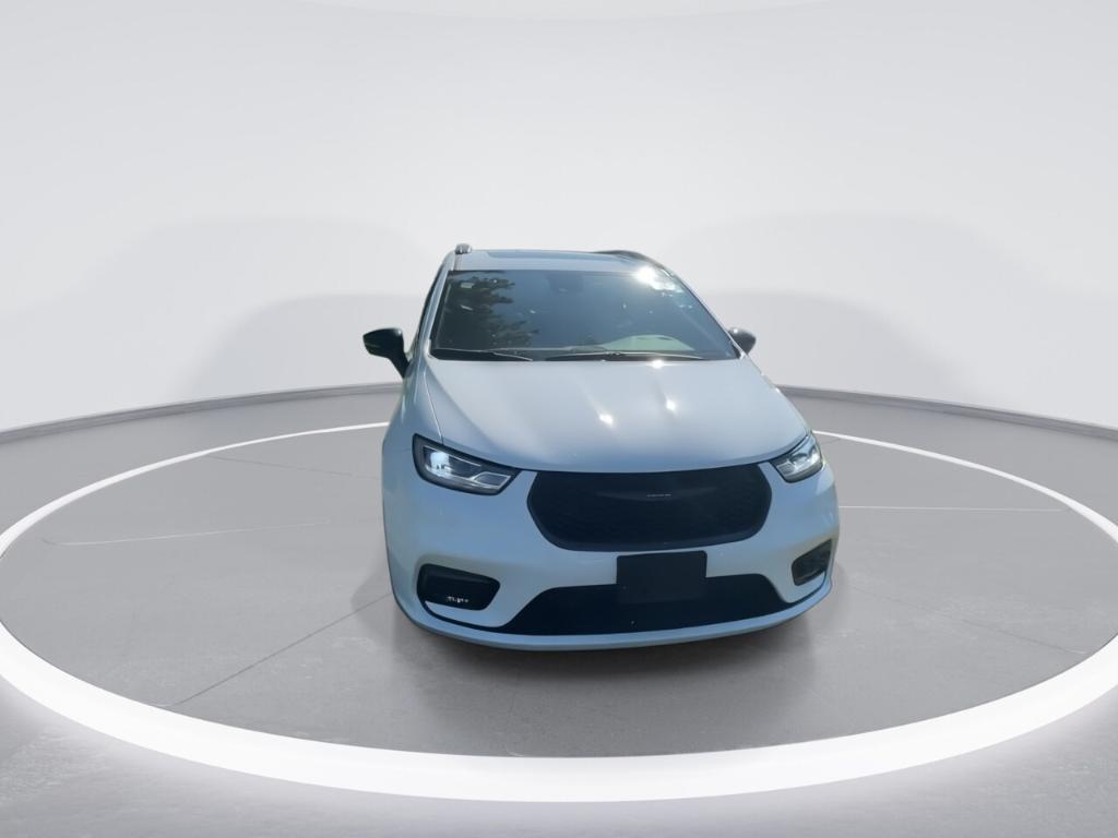 used 2024 Chrysler Pacifica car, priced at $39,999