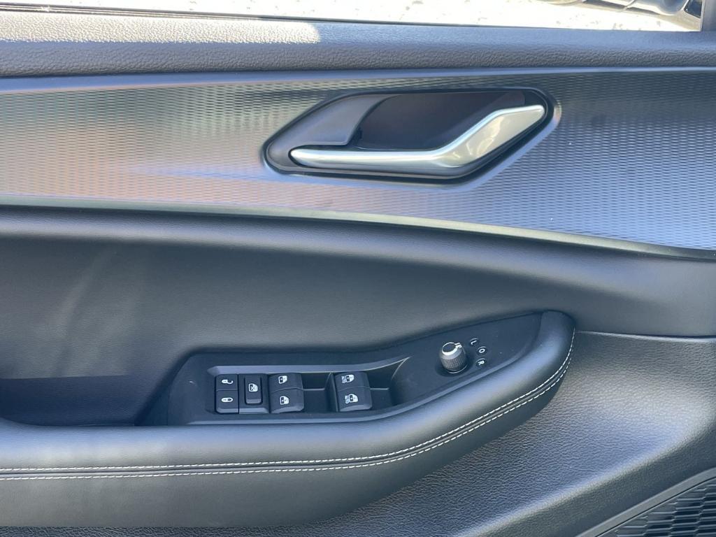 new 2025 Jeep Grand Cherokee car, priced at $45,780