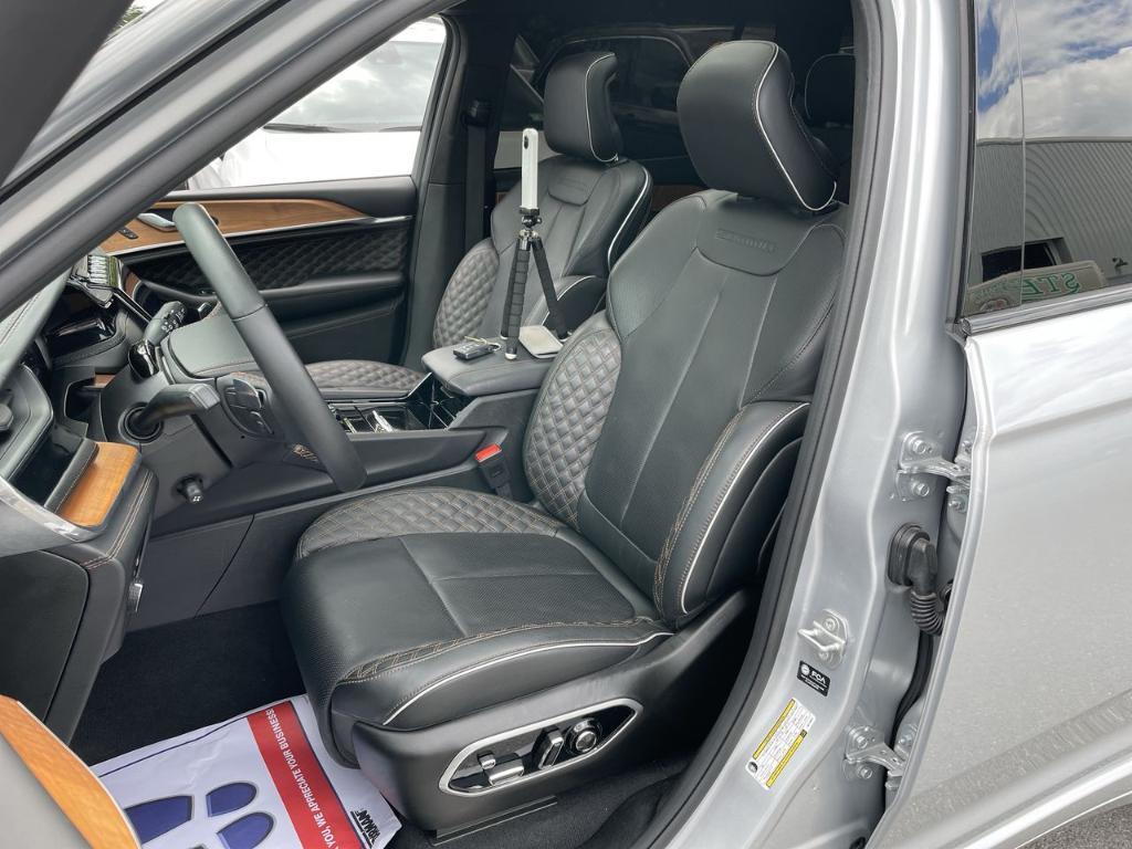 used 2025 Jeep Grand Cherokee L car, priced at $54,197