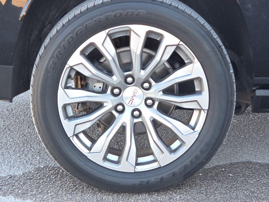 used 2022 GMC Yukon XL car, priced at $47,950