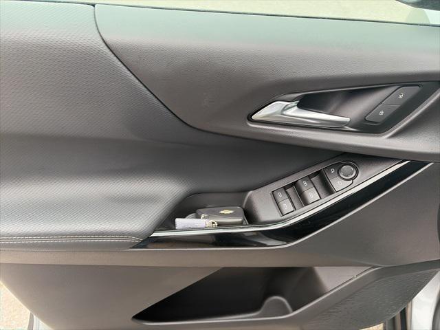 used 2025 Chevrolet Equinox car, priced at $26,900