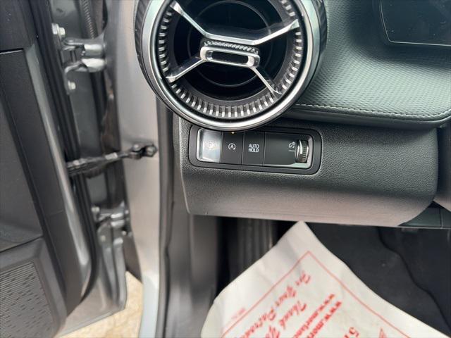 used 2025 Chevrolet Equinox car, priced at $26,900