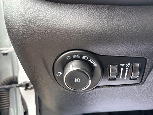 used 2025 Jeep Compass car, priced at $28,900
