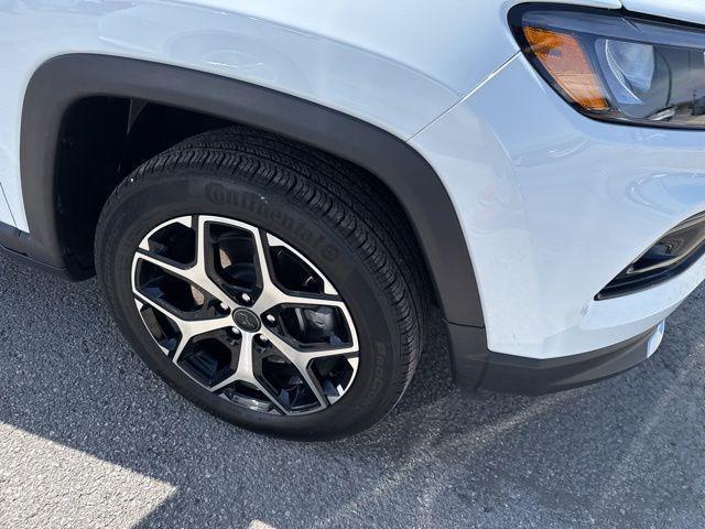 used 2025 Jeep Compass car, priced at $28,900