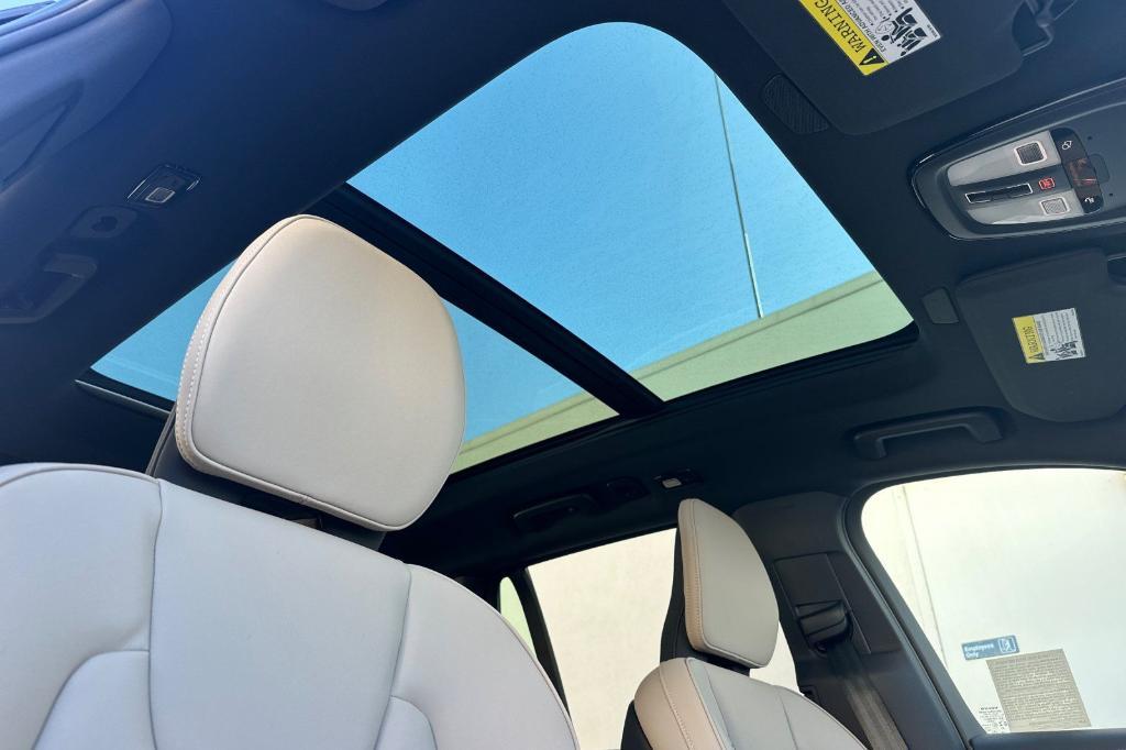 new 2026 Volvo XC90 car, priced at $71,505
