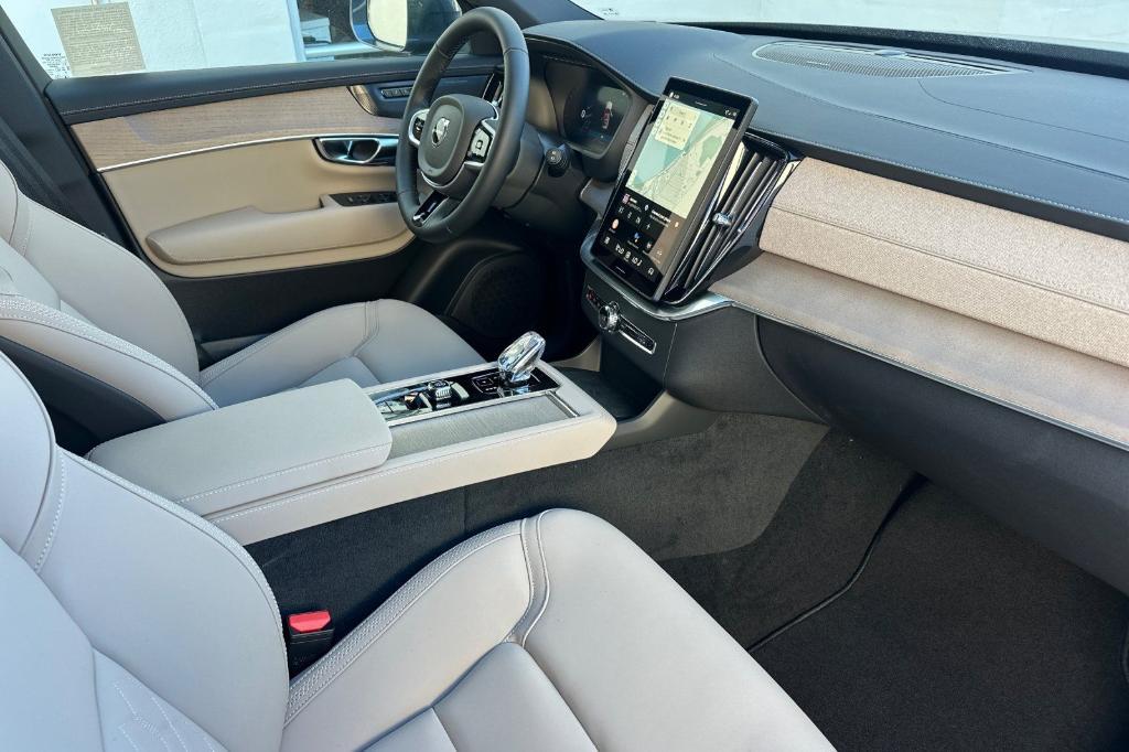 new 2026 Volvo XC90 car, priced at $71,505