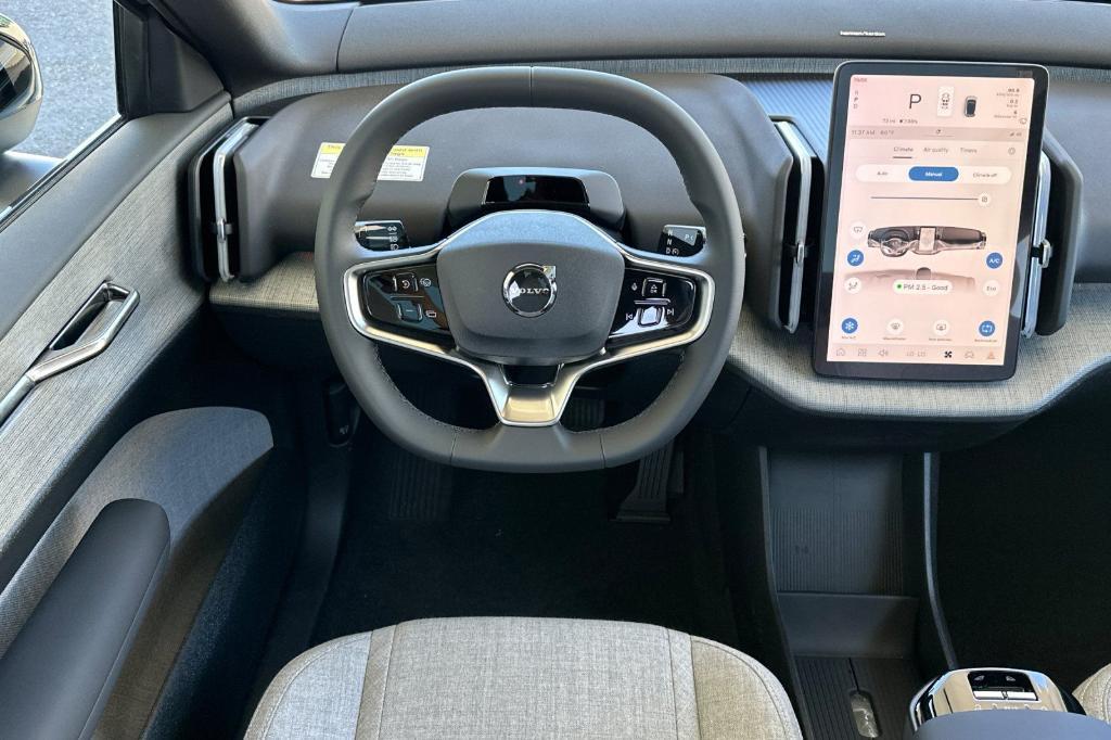 new 2026 Volvo EX30 car