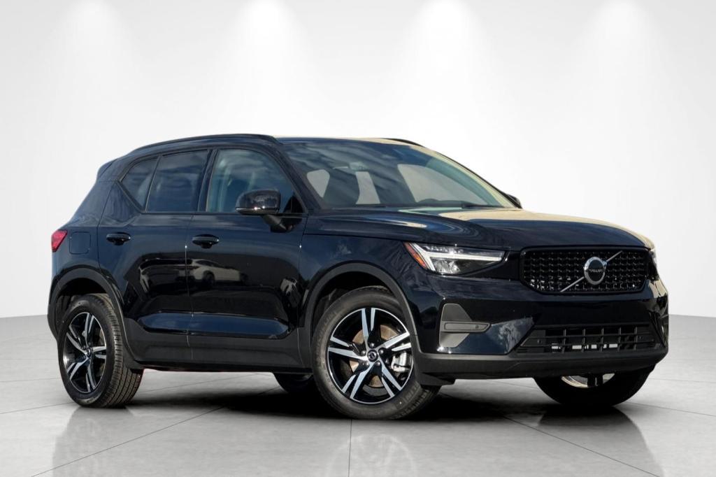 new 2026 Volvo XC40 car, priced at $39,500