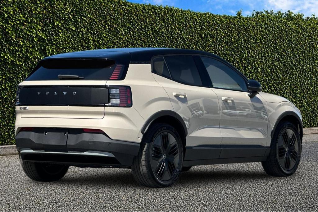 new 2026 Volvo EX30 car
