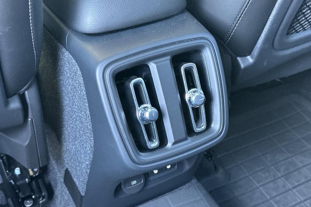 used 2024 Volvo XC40 car, priced at $36,060
