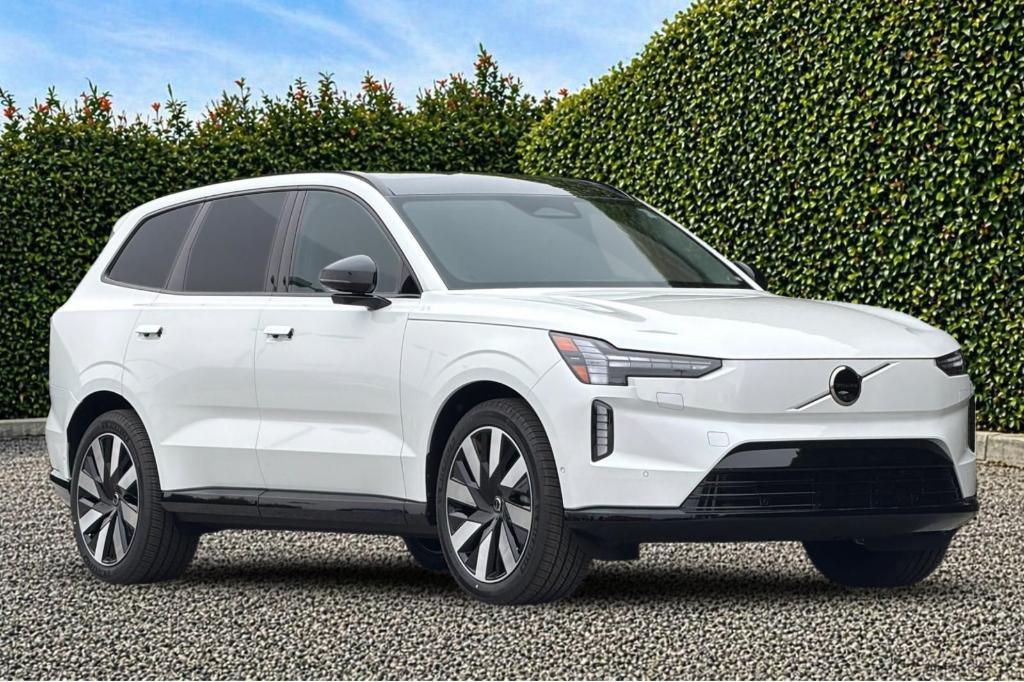new 2026 Volvo EX90 car