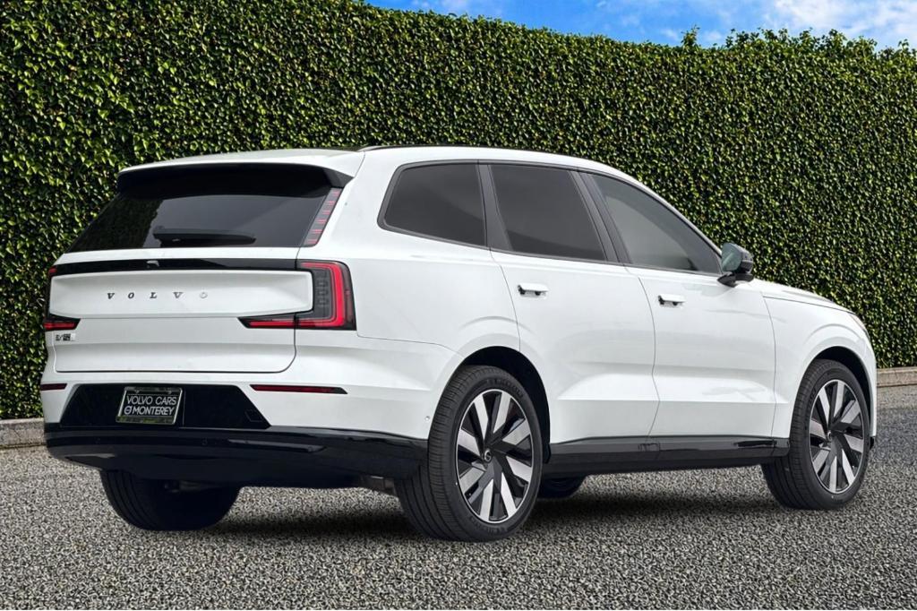 new 2026 Volvo EX90 car