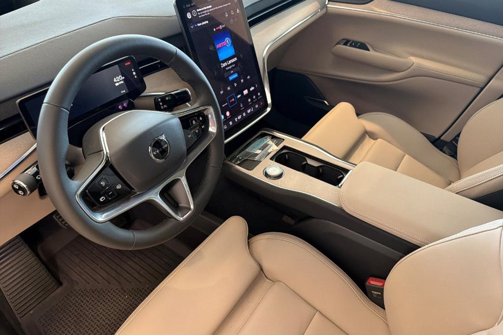 new 2026 Volvo EX90 car