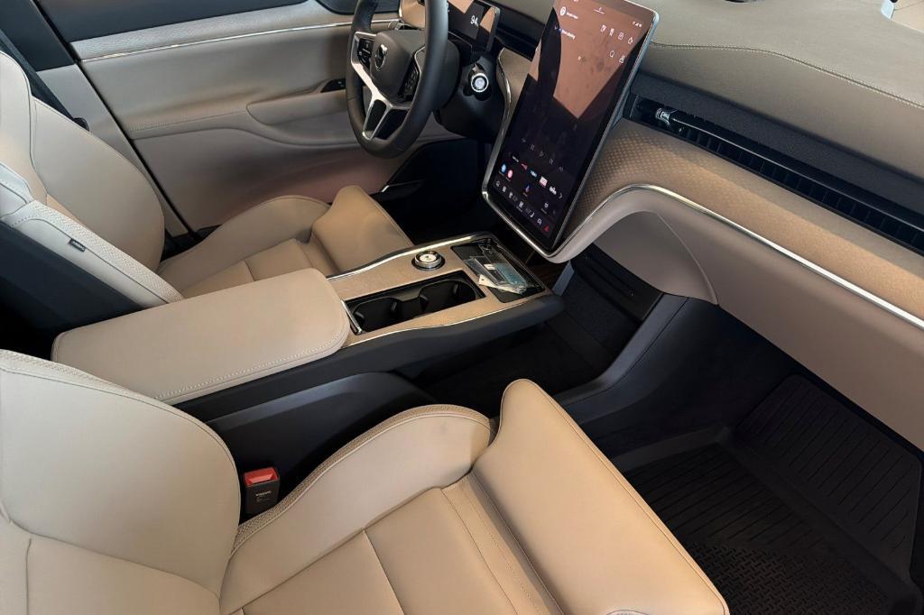 new 2026 Volvo EX90 car