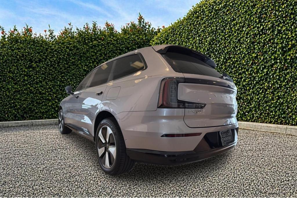 new 2026 Volvo EX90 car