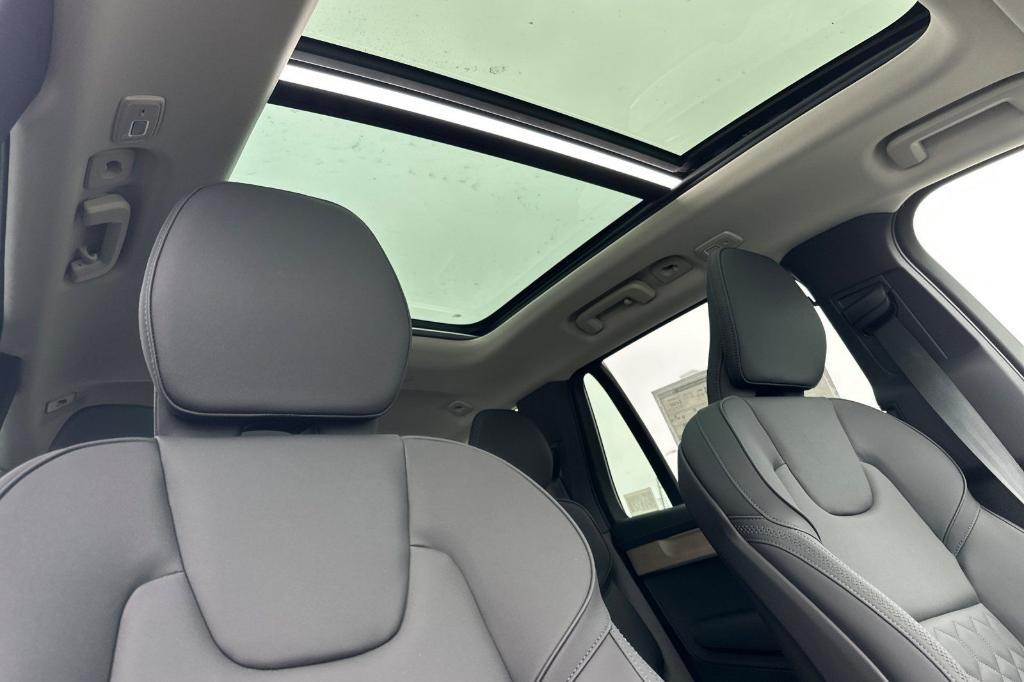 new 2026 Volvo XC90 car, priced at $64,930
