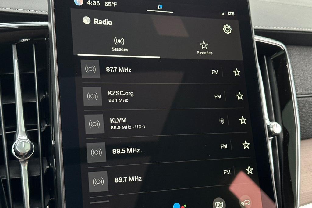 new 2025 Volvo XC90 Plug-In Hybrid car, priced at $78,805