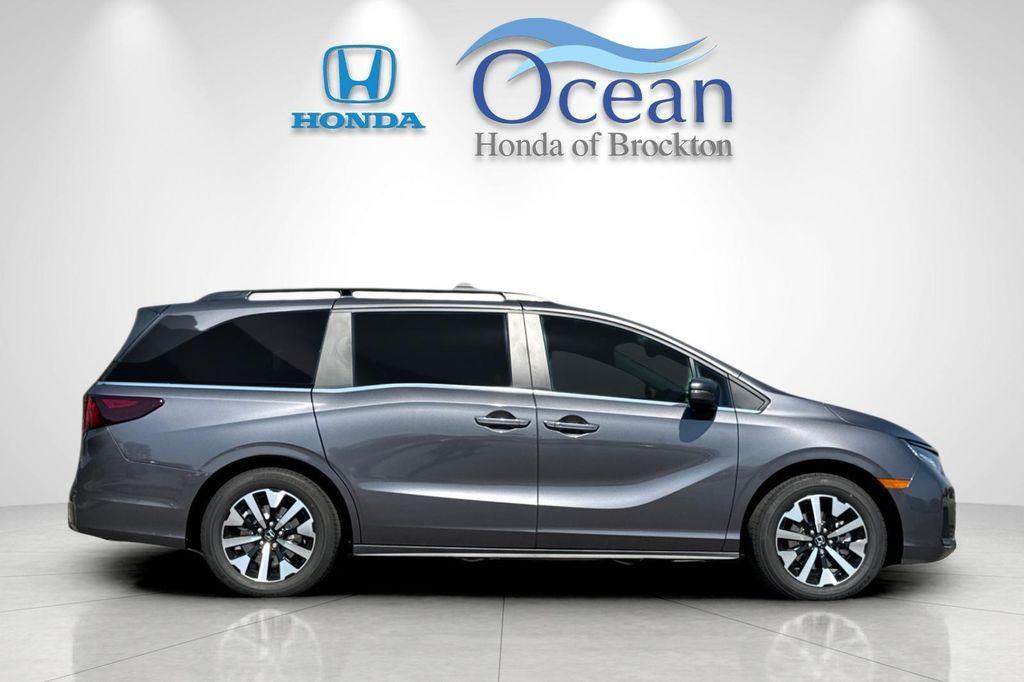 new 2026 Honda Odyssey car, priced at $45,685