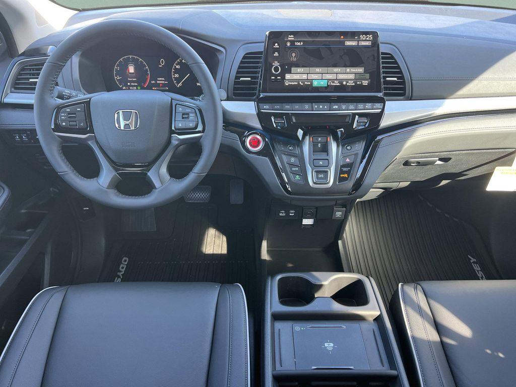 new 2026 Honda Odyssey car, priced at $46,051