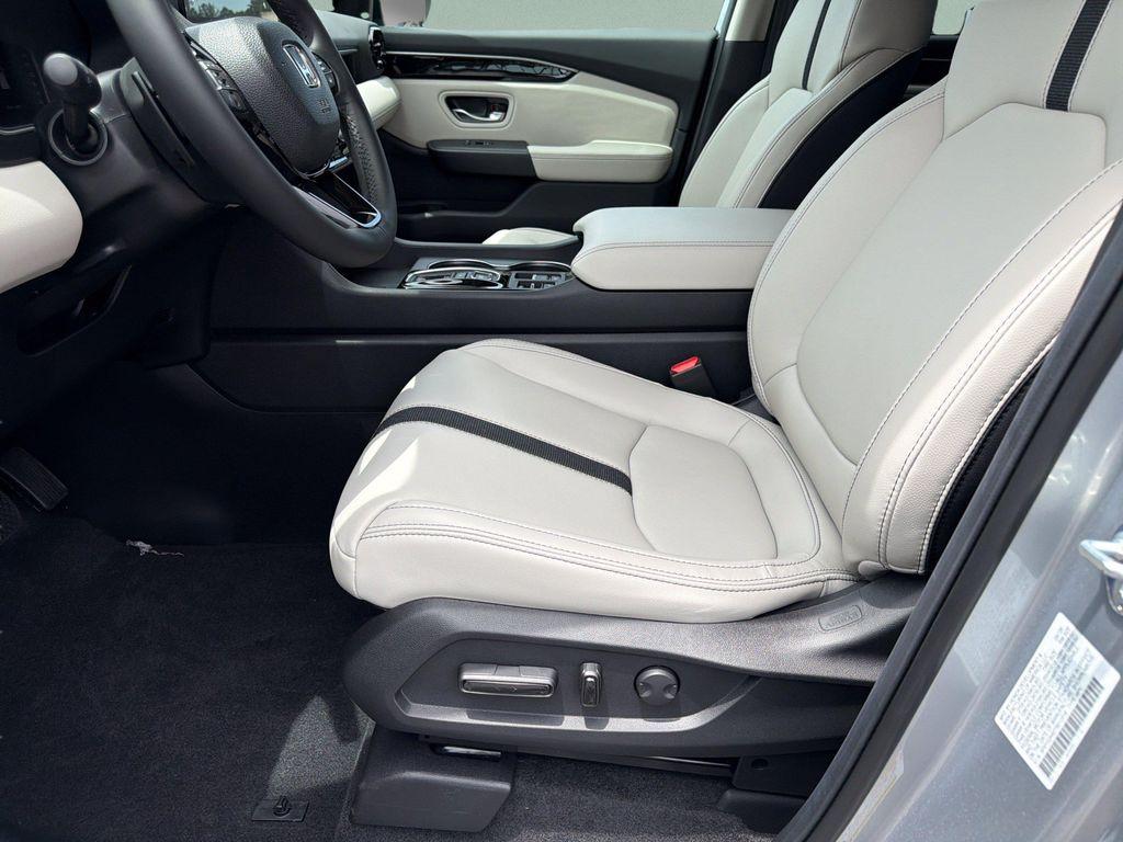 new 2026 Honda Pilot car, priced at $47,288