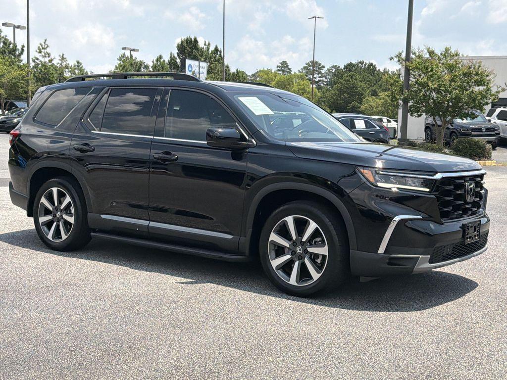used 2025 Honda Pilot car, priced at $43,753