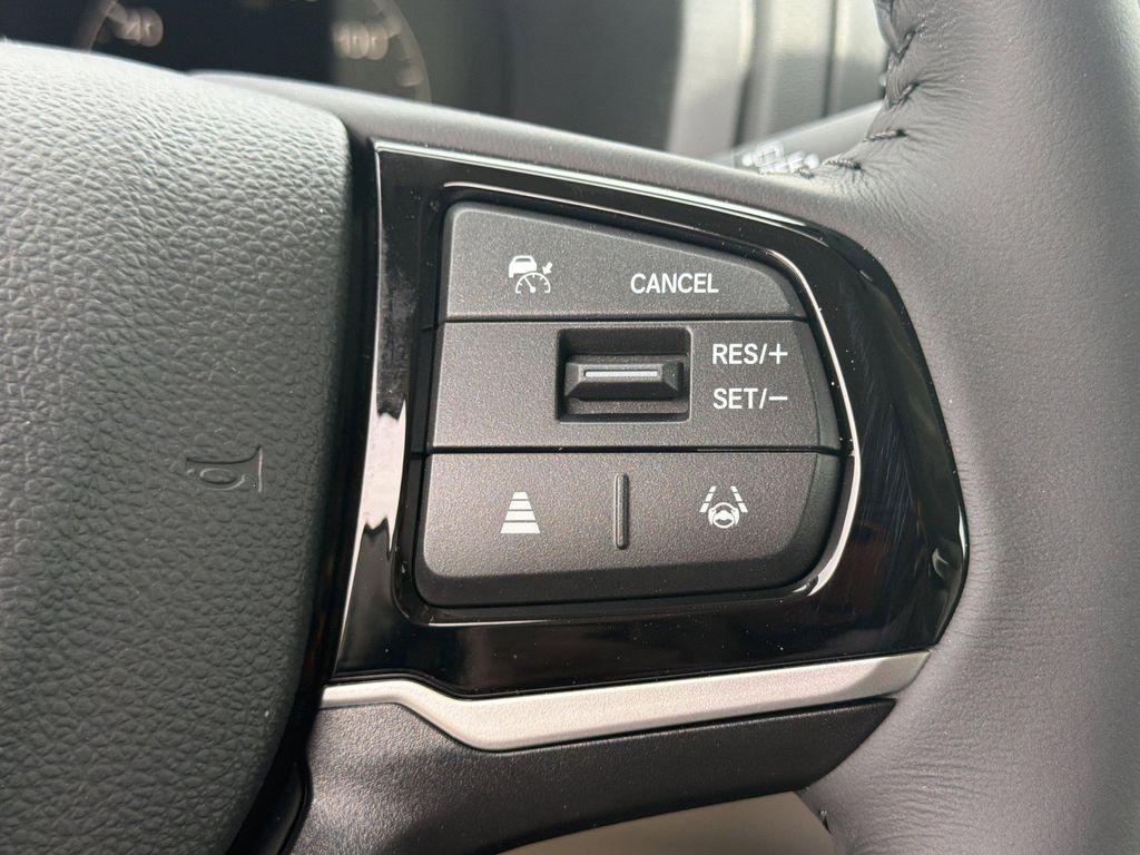 new 2026 Honda Odyssey car, priced at $42,061