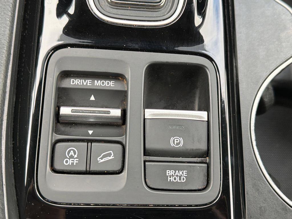 used 2023 Honda Pilot car, priced at $38,176