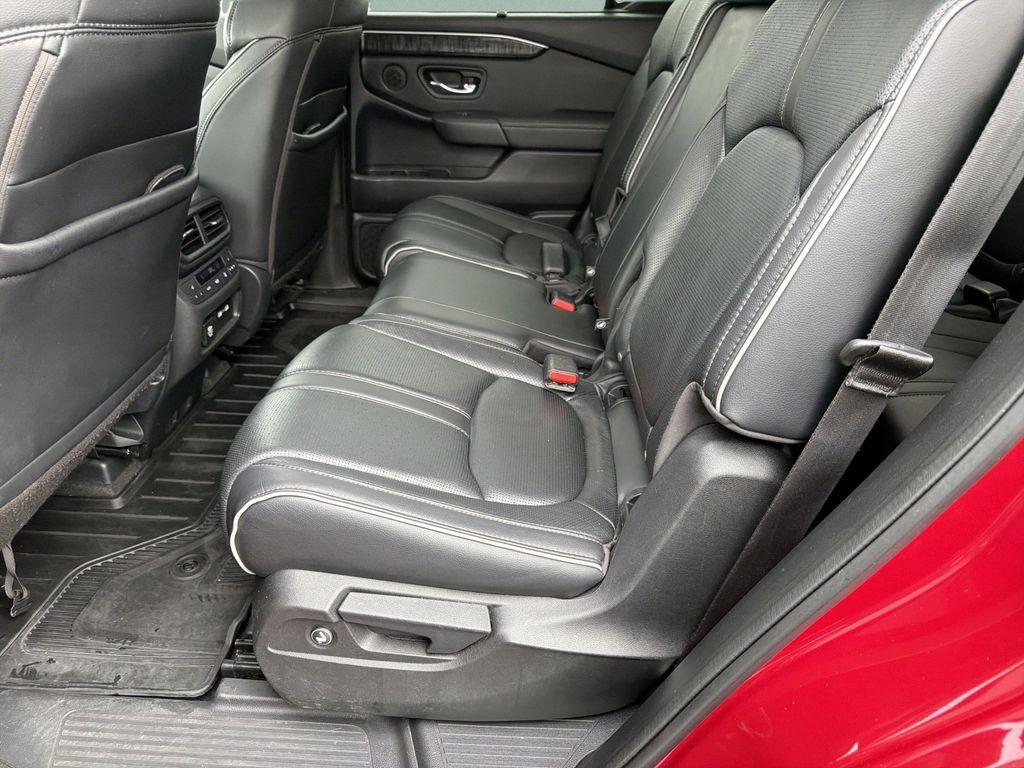 used 2023 Honda Pilot car, priced at $38,176