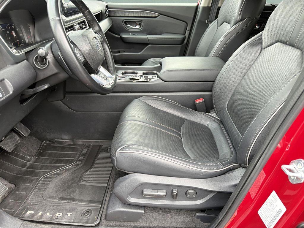 used 2023 Honda Pilot car, priced at $38,176