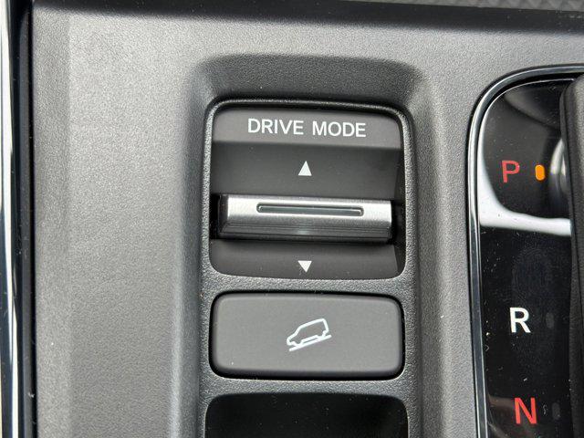 new 2026 Honda CR-V Hybrid car, priced at $38,161