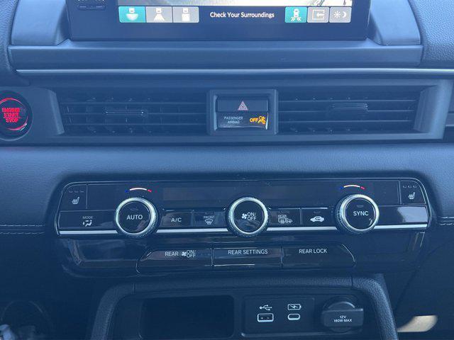 new 2025 Honda Pilot car, priced at $44,268