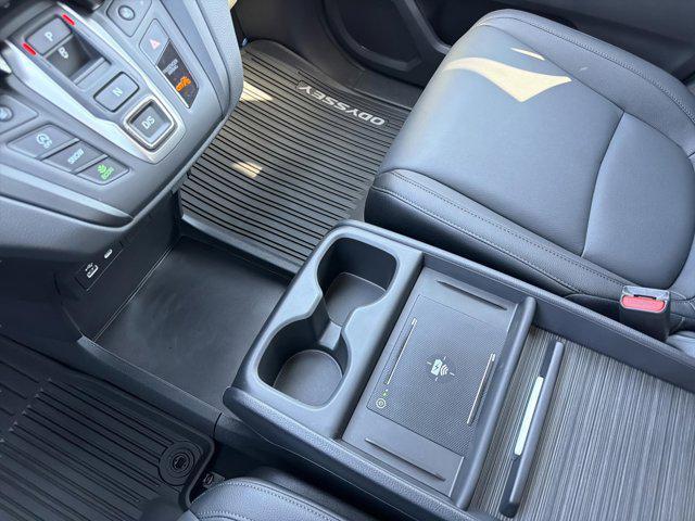 new 2026 Honda Odyssey car, priced at $44,290