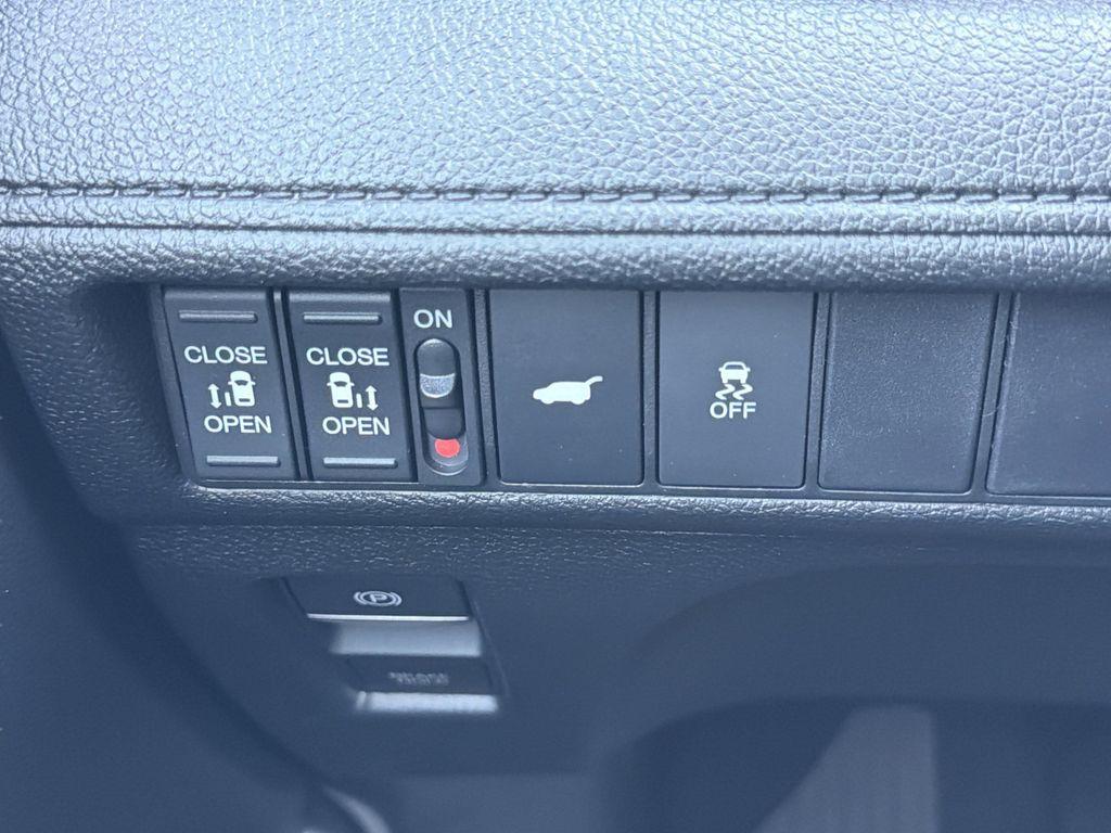 new 2026 Honda Odyssey car, priced at $41,633