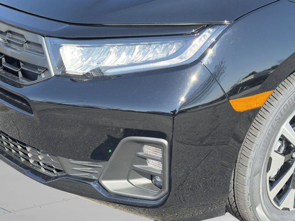 new 2026 Honda Odyssey car, priced at $41,633