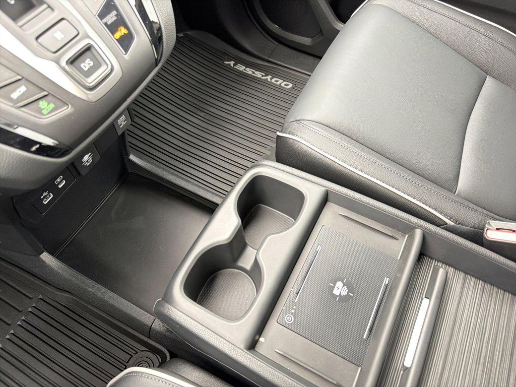 new 2026 Honda Odyssey car, priced at $46,051