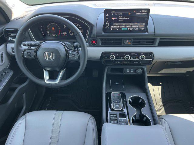 new 2025 Honda Pilot car, priced at $49,405