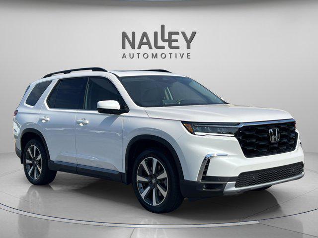 new 2025 Honda Pilot car, priced at $49,405