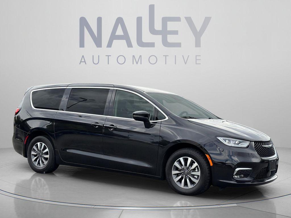 used 2023 Chrysler Pacifica Hybrid car, priced at $21,602