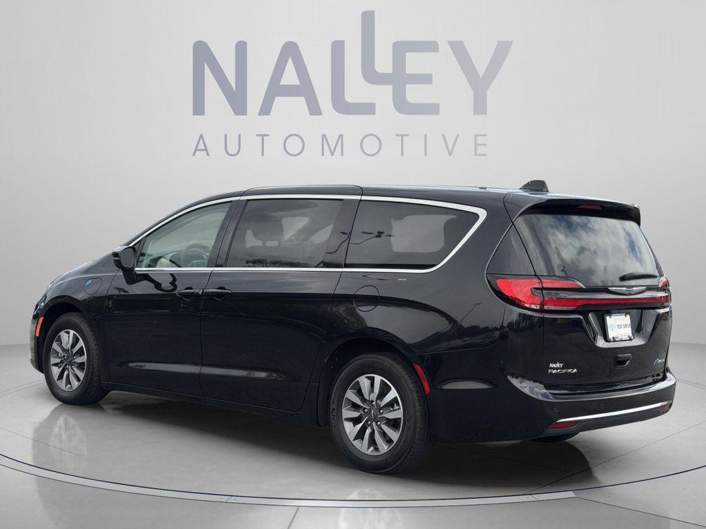 used 2023 Chrysler Pacifica Hybrid car, priced at $21,602