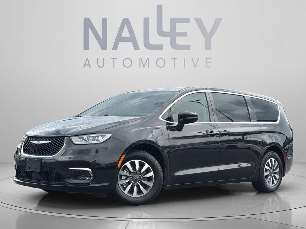 used 2023 Chrysler Pacifica Hybrid car, priced at $22,407