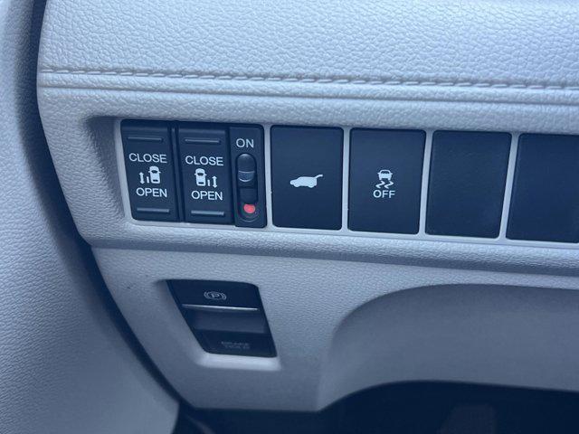 new 2026 Honda Odyssey car, priced at $41,637