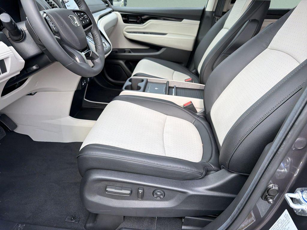 new 2026 Honda Odyssey car, priced at $49,999